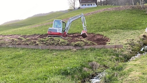 Bagger Takeuchi TB235D Bild 2