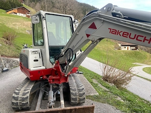 Bagger Takeuchi TB235D Bild 5