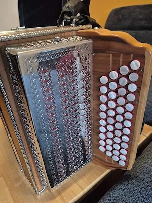 Steirische Harmonika BEsAsDes 4 reihig Bild 3