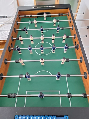 Fußballtisch - Spaß für jung und alt! Bild 4