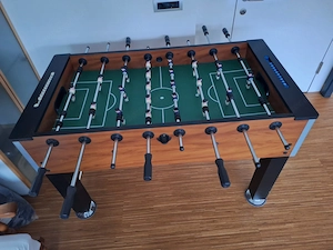 Fußballtisch - Spaß für jung und alt! Bild 3