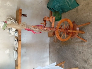 dekoratives Spinnrad Bild 2