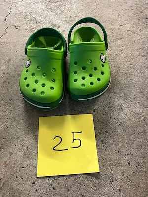 kinderclogs  grün grösse 25