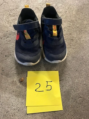 kinderturnschuhe grösse 25