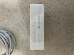 10x Apple Cinema HD Display 23" A1082 inkl. Netzteil Bild 4