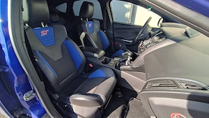 Ford Focus ST 250Ps frisch vorgeführt Bild 2