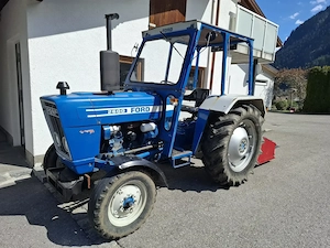 Ford 2600 traktor Bild 2