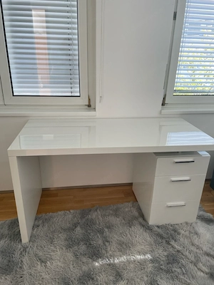 Schreibtisch zu verkaufen Bild 2