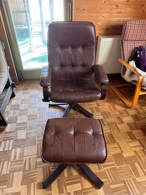 Ledersessel mit Hock Fußhocker