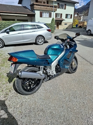 Honda VFR750 RC36 V4 Motor Bild 4
