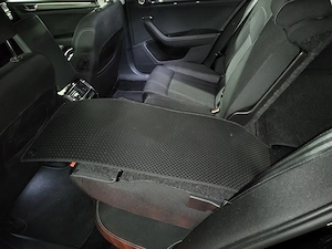 Skoda Superb Combi - Original klappbare Kofferraum-Matte Bild 5