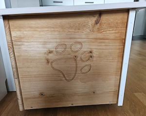 Katzenhaus aus Holz Bild 2