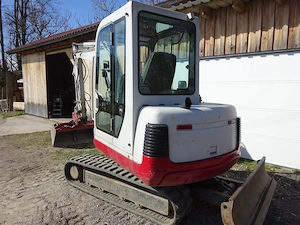 Bagger  Takeuchi TB 135 Bild 2