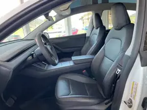 Tesla Model Y Bild 13