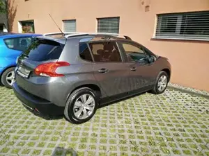 Peugeot 2008 Bild 2