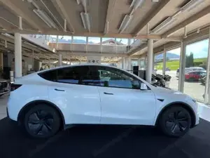 Tesla Model Y Bild 8