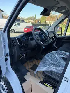 Peugeot Boxer Kombi/Bus Bild 3