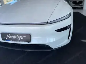 Tesla Model Y Bild 10