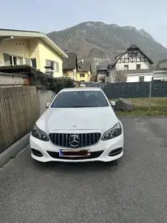Mercedes-Benz E-Klasse Bild 2