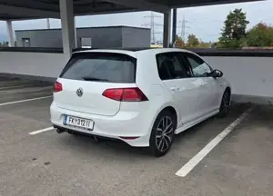 Golf 7 Lounge 1,6  TDI DSG R-Line Frisch Vorgeführt Bild 2