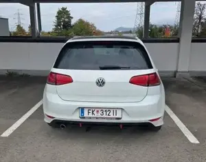 Golf 7 Lounge 1,6  TDI DSG R-Line Frisch Vorgeführt Bild 3