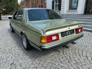 BMW 735 Bild 4