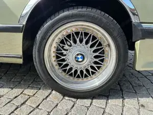 BMW 735 Bild 7