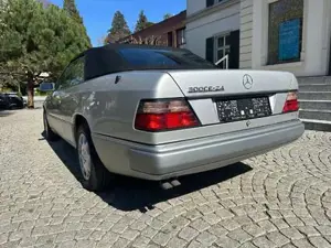 Mercedes-Benz CE 300 Bild 4