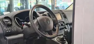 Opel Vivaro Bild 19