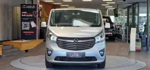 Opel Vivaro Bild 2