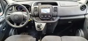 Opel Vivaro Bild 13