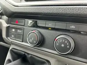 VW Crafter 30 2.0 TDI L3H2 / 4 J. Garantie 75 kW (102 PS),... Bild 9