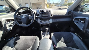 Toyota RAV4 2.2 Bild 3