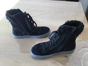 Süße Mädchen-Winterstiefel v. SuperFit, GoreTex,,mit Innenzipp, neuwertig! Bild 4