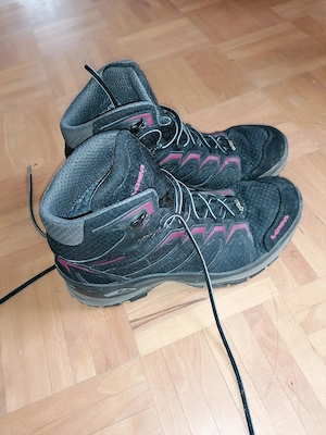 Lowa Wanderschuhe Trecking Grösse 39 1 2, schwarz Bild 2