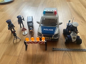 Playmobil City Action - Polizei-Kommandozentrale mit Gefängnis Bild 4
