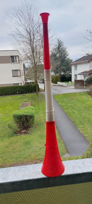 Vuvuzela zu verkaufen  Bild 3