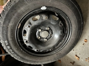 4 Winterreifen inkl. Stahlfelgen 175 70 R14   guter Zustand   50  Bild 3