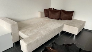 Couch ausziehbar inkl. 4 große Kissen Bild 6