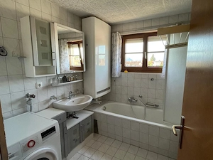 Dachgeschosswohnung in ruhiger Lage mit ruhiger Lage und Bergpanorama Bild 6