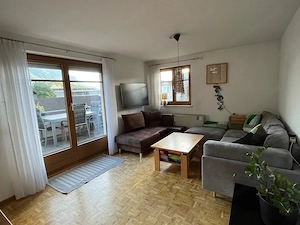 Dachgeschosswohnung in ruhiger Lage mit ruhiger Lage und Bergpanorama Bild 4