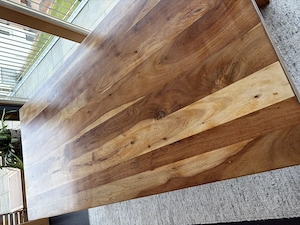 Holztisch aus Akazie inkl. Bank Bild 4