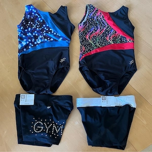 2 schöne Fischer Turnanzüge + 2 neue Turnpants Gr.134 140 Bild 3