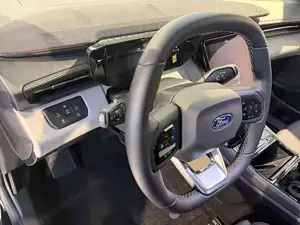 Ford Explorer Bild 17