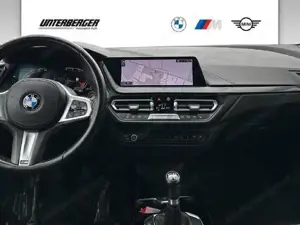 BMW 118d Sport Line // Anhängerkupplung // LED // Tempomat Bild 7