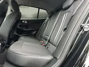 BMW 118d Sport Line // Anhängerkupplung // LED // Tempomat Bild 11