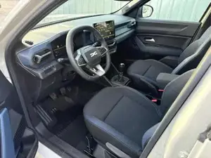 Dacia Duster Expression 1,2 TCe 96 KW (130 PS)-Sitzheizung-R... Bild 6