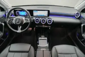 Mercedes-Benz CLA 180 Bild 7