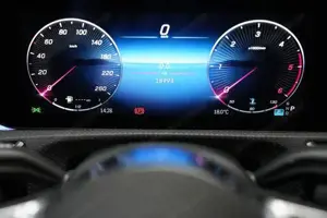 Mercedes-Benz CLA 180 Bild 5