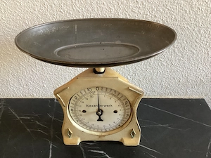 Alte Küchenwaage 